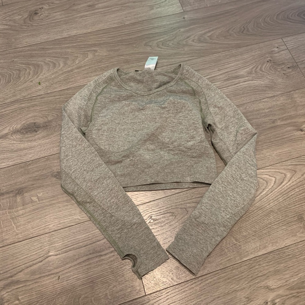 Gymshark cropped long sleeve seamless
